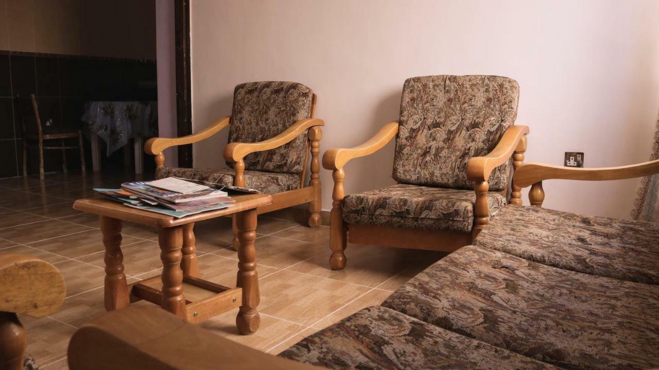Room 17 Youth Hostel Άκαμπα Εξωτερικό φωτογραφία